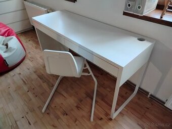 Dětský bílý psací stul