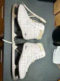 Dívčí brusle vel 37-38