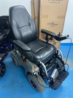 Elektrický invalidní vozík