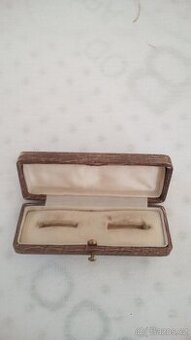 Pouzdro na snubní prsteny