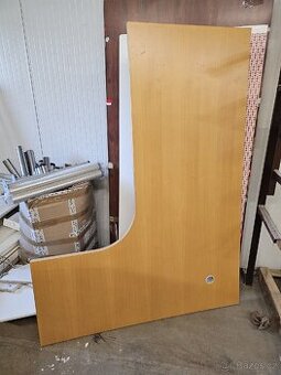 Kancelářský stůl