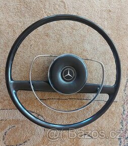 Černý volant - Mercedes SL pagoda, adenauer, ponton, křídlák