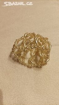 Dámské doplňky - náramky, korále