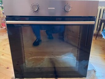 Vestavná trouba MORA