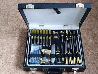 Sada nářadí v kufříku