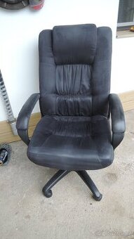 kolečkové křeslo houpací