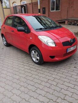 Toyota Yaris,1,0 51 kW,rok 2008,po STK