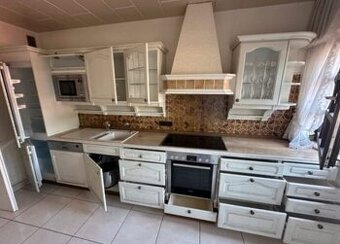 Venkovská linka s vestavěnými spotřebiči,6440