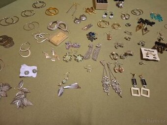 Bižuterie náušnice 50 párů