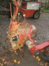 zadek traktoru RS 09
