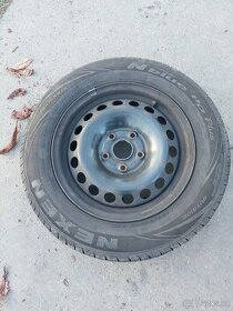 Roční pneu + ocelové disky - 1