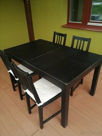 Prodám rozkládací jídelní stůl Ikea - 1