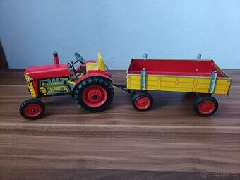 Prodám dětský traktor.Trakor je jako nový nic mu nechybí.Jed