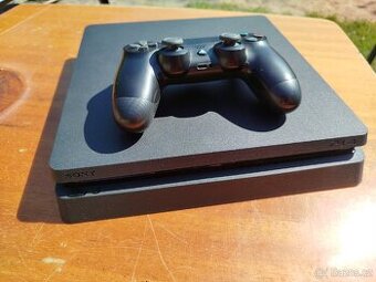 PS4