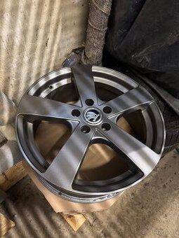 Litá kola Dezent 5x112, 7Jx17H2, ET 45
