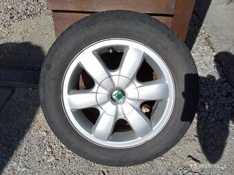 ALU disky škoda 5x100, pneu 185 60 r14