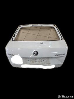 Páté dveře škoda Octavia 3 sedan