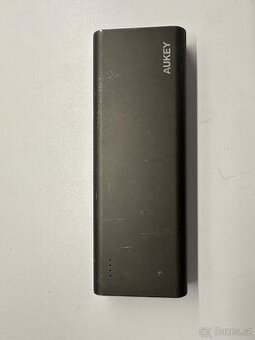 Aukey 20100mAh Quick Charge powerbanka