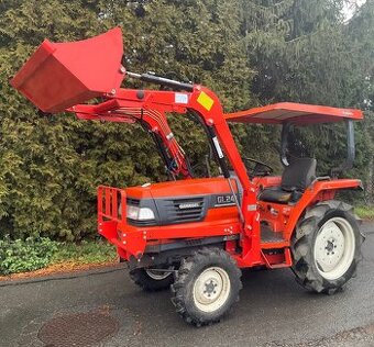 Malotraktor Kubota GL241 s čelním nakladačem - spolehlivý