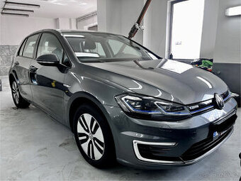 Volkswagen E-Golf, 32kW, 100kw, DPH, Navigace