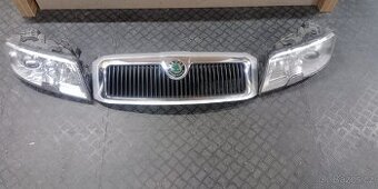 Škoda Superb předn xenonová světla a maska