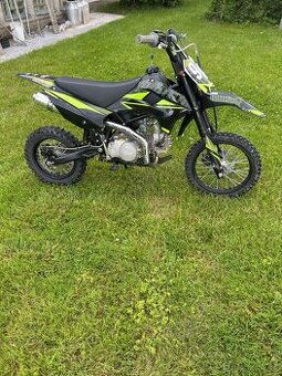 Stomp 125 kros