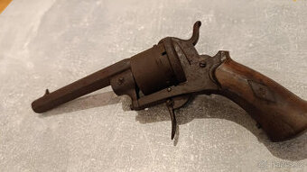 Prodám Historický Revolver LEFAUCHEUX