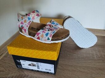 Sandalky nove, vel 25