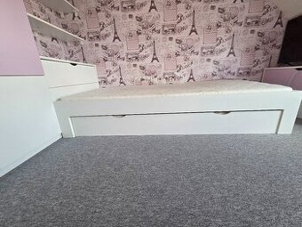 Dřevěná postel s výsuvným lůžkem
