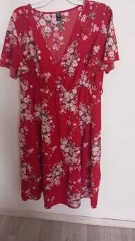 Dámské šaty velikost 2 XL