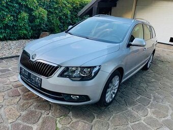 ŠKODA SUPERB KOMBI 2,0TDI 103KW EXCLUSIVE NAVI XENONY