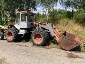 Nakladač a traktor Škoda ŠT 180