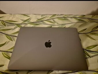 MacBook Air 13" Retina CZ Vesmírně šedý 2020