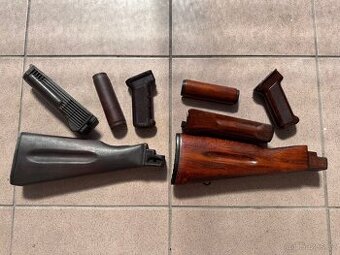 AK74 2ks pažbení (švestka / dřevo)