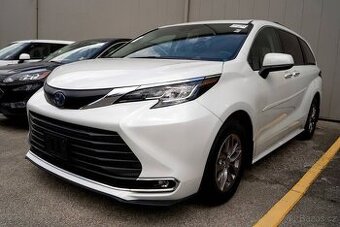 Toyota Sienna XLE 2022 – Gas/Electric Hybrid