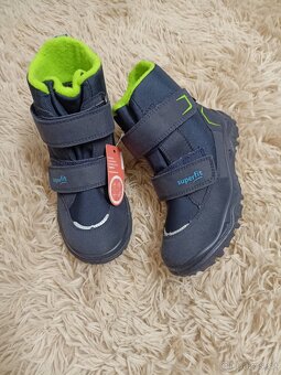 Nove zimni boty Superfit Husky 26,27,28,29,30,35,38