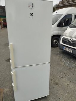 Lednice Electrolux
