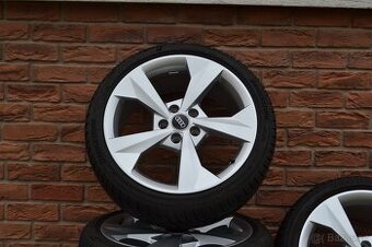 5x112 R18 Zimní sada originál Audi A3 S3 8Y + 225/40 R18