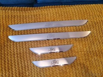 Prahové lišty pre SEAT LEON / FR