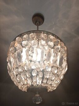 Křišťálový lustr