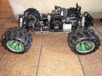 Benzínový RC model 1:5 4WD