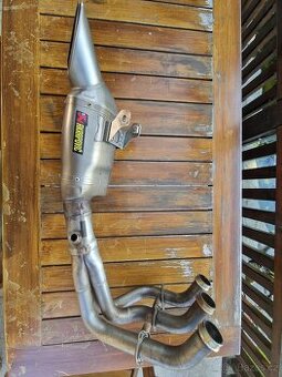 Yamaha MT 09 Akrapovič