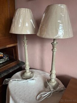 2 NOVÉ stojací lampy 60 cm -  1.800 CENA ZA OBĚ (PC 3.570)