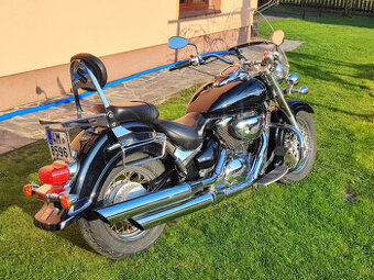 Suzuki Intruder M800