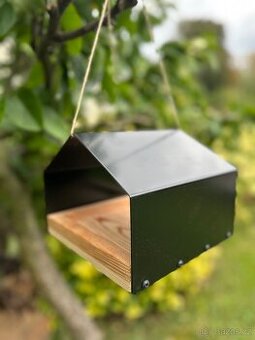 Designová ptačí budka