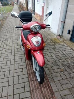 Skútr KYMCO People 125