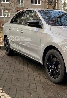 ALU kola RC-Design s zimními pneu – 185/60 R15 - 1