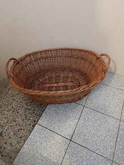 Proutěný koš na prádlo