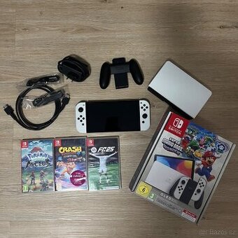 Nintendo Switch OLED + 4 hry