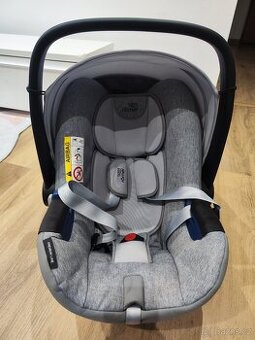 Britax Romer i size 2 + isofix